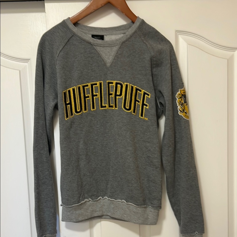 Harry Potter Grey Hufflepuff Sweatshirt -Small